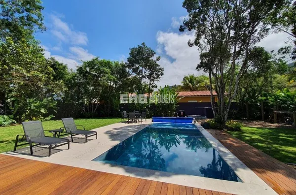 Casa com 4 dormitórios, 2 terrenos e piscina à venda em Itamambuca - Foto 2