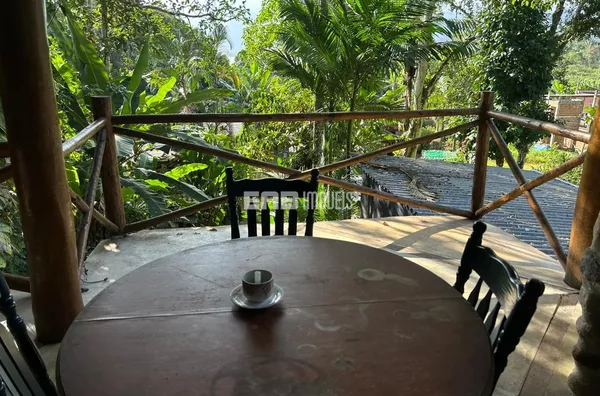 Casa na praia do Estaleiro com vista parcial para o mar - Foto 5