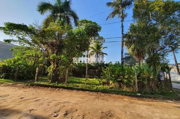 Excelente lote no Perequê-Açu, esquina - Foto 1