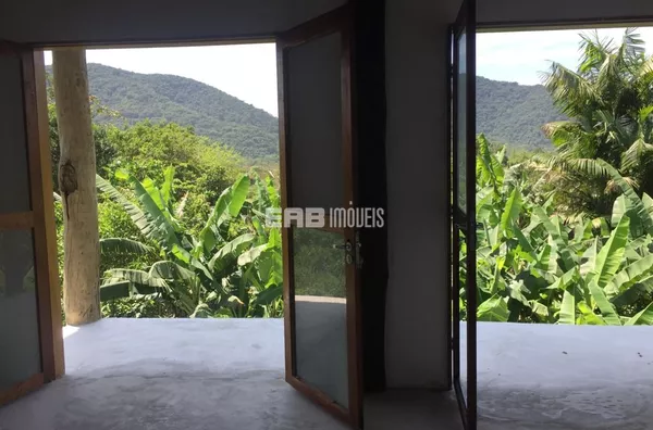 Casa semi acabada, próxima às ruínas da Lagoinha, em Ubatuba - Foto 3