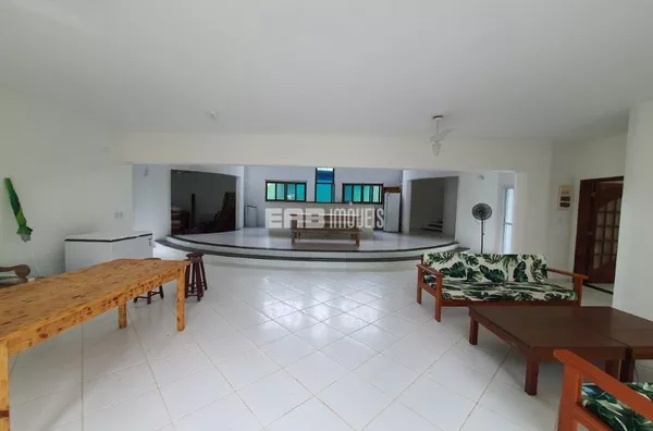 Casa a poucos passos do mar com 5 dormitórios e ar em Itamambuca - Foto 6