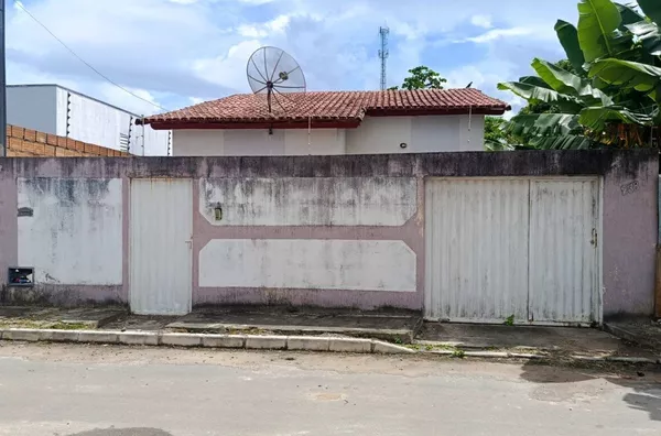 Casa para venda, 2 quarto(s),  Eixo Sul, Teixeira De Freitas