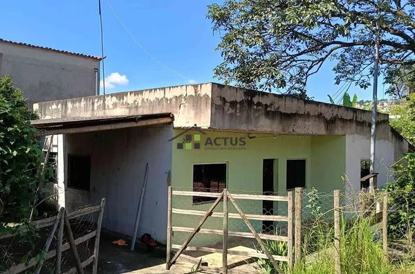 CHÁCARA A VENDA PARA FINS RESIDENCIAL / COMERCIAL - 750 metros do centro SARZEDO