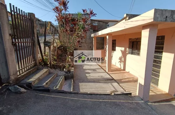 Casa em lote de 360 metros no bairro Jardim Ibirité - Foto 5