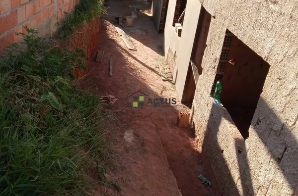 Terreno com Casa iniciada em São Joaquim de Bicas