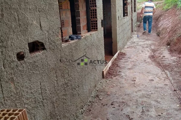 Terreno com Casa iniciada em São Joaquim de Bicas