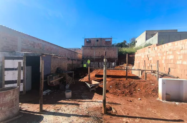 Casa 3 quartos sem geminação Bairro Novo Barreirinho - Foto 2