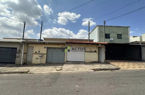 Casa Linear à Venda – 3 Quartos com Suíte | Bairro Bosque – Ibirité - Foto 1