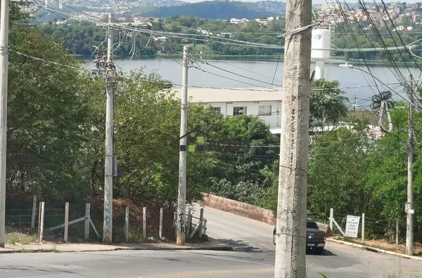 Casa geminada para venda ENTRADA INDIVIDUAL- Sarzedo - MARTERVILLE- ACEITA FINANCIAMENTO