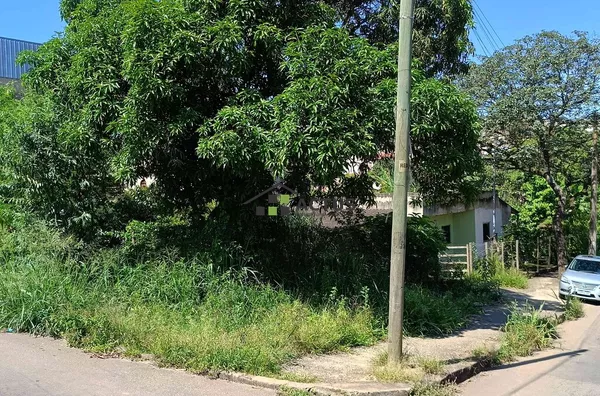 CHÁCARA A VENDA PARA FINS RESIDENCIAL / COMERCIAL - 750 metros do centro SARZEDO