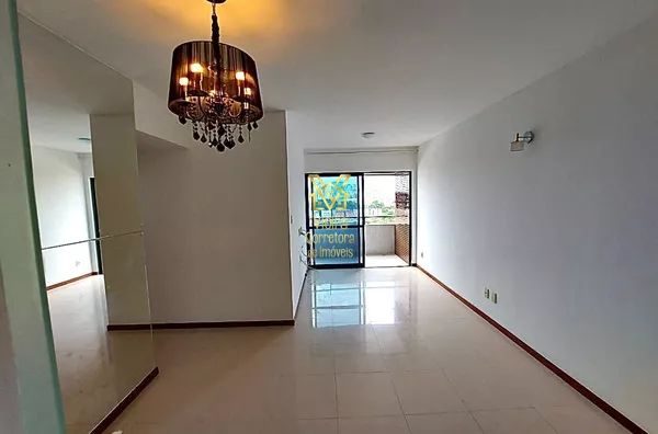 Alugo 3 quartos, sendo 1 suíte no Jardim Armação