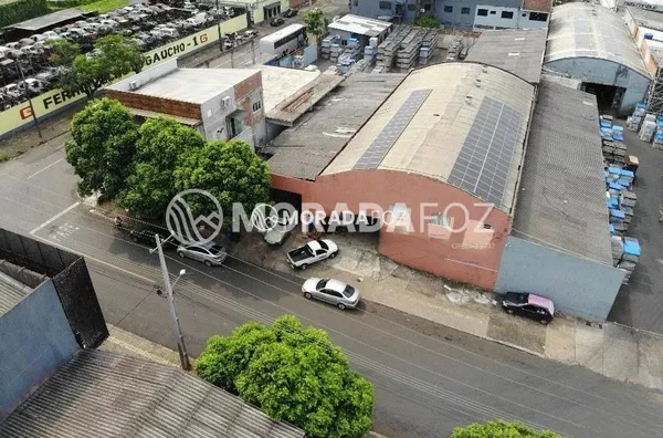 Salas comerciais, apartamento e barracão disponível à venda