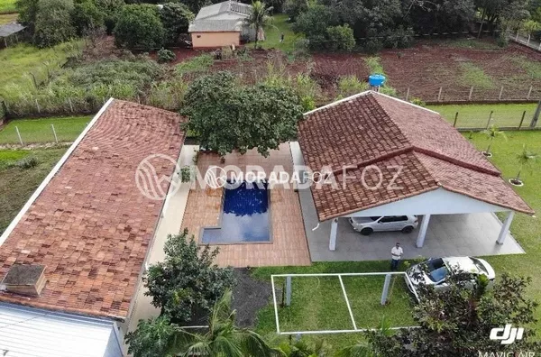 Linda chácara no Alto da Boa Vista com casa semimobiliada, 02 quartos à venda.