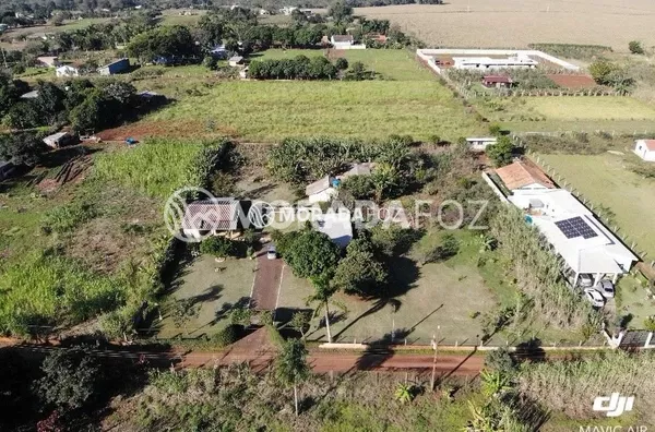 Chácara com casa e edícula à venda no Alto da Boa Vista
