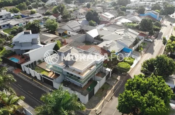 Sobrado alto padrão, 09 quartos à venda no Residencial Bela Vista 