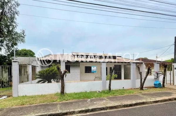 Casa com 04 quartos à venda na Vila A
