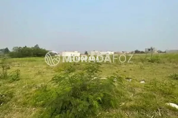 Terreno na Villa Florata com 360m² à venda