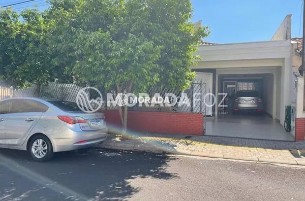 Casa semimobiliada, com 04 quartos à venda no Conjunto Libra