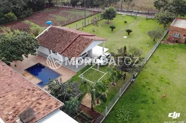Linda chácara no Alto da Boa Vista com casa semimobiliada, 02 quartos à venda.
