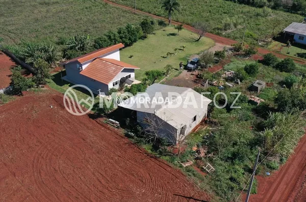 Chácara no Alto da Boa Vista com duas casas à venda