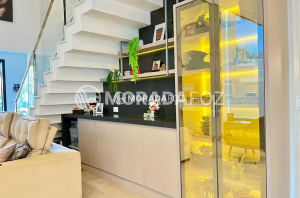 Sobrado com 03 quartos, semimobiliado para locação no Condomínio Terras Alpha I