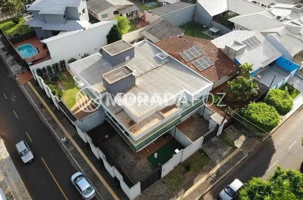 Sobrado alto padrão, 09 quartos à venda no Residencial Bela Vista 