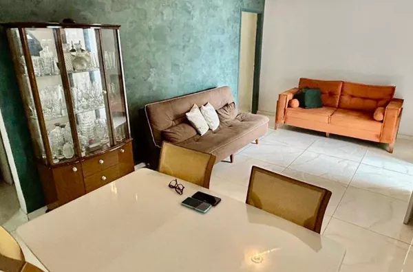 Casa à Venda na Maraponga - 3 Quartos, 2 Suítes e Casa Lateral Independente