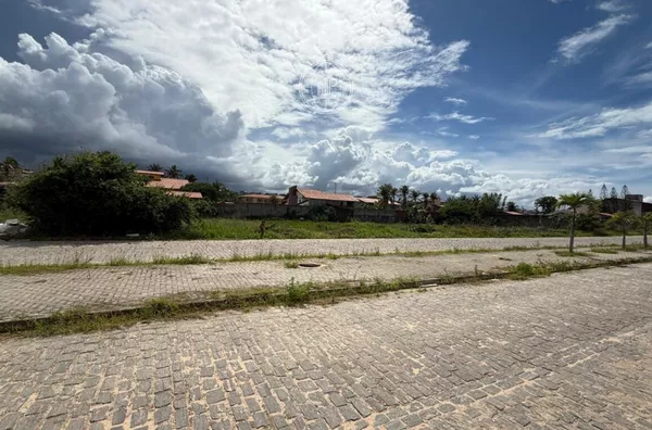 Terreno à venda no  Porto das Dunas |  2.800m² | Ao lado do  Beach Park | Projeto  aprovado 
