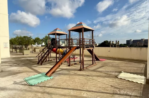 Seu Novo Lar em 53,44m²: 2 Quartos, Suíte e Vaga Coberta