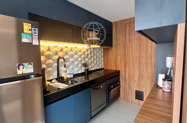 Apartamento Porteira Fechada à Venda no Meireles com Vista Mar, 2 Vagas e Lazer Completo