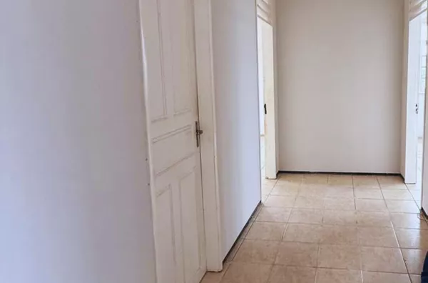 Casa Duplex com 255m2 à Venda no Luciano Cavalcante 