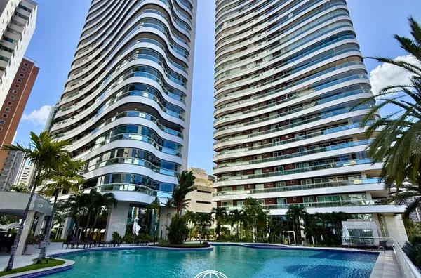 Apartamento de Alto Padrão no Meireles – 5 Quartos