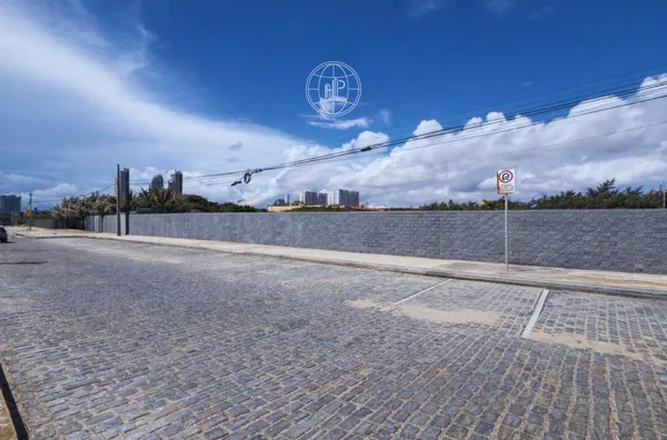 Terreno 2.200 m² à  venda na Praia do  Futuro – Fortaleza |  Ideal para Hotel,  Beach Club ou  Incorporação 