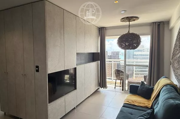 Apartamento mobiliado no Meireles, 47m², varanda, vaga, lazer completo –  R$ 1.050.000 