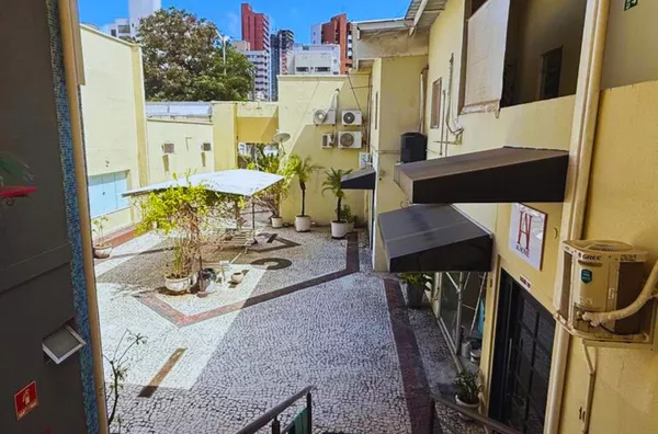 CENTRO COMERCIAL CONSOLIDADO COM 1.992 m² – Aldeota