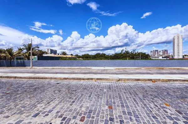 Terreno 2.200 m² à  venda na Praia do  Futuro – Fortaleza |  Ideal para Hotel,  Beach Club ou  Incorporação 