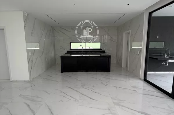 Casa na Cidade Alpha com 4 Suítes e Piscina | 271m² | R$ 2,2M