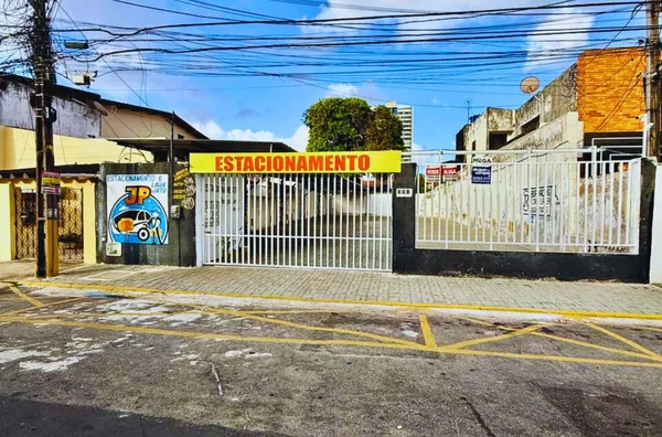 Imóvel Comercial de 462m² com Renda – Parque Araxá