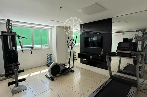 Apartamento à Venda no Meireles com Vista Mar, 2 Quartos, Porteira Fechada e Lazer Completo