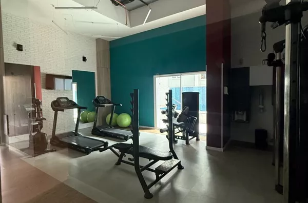 Apartamento Novo  no Meireles a 200m  da Beira-Mar – 2  Quartos | Móveis  Fixos Inclusos