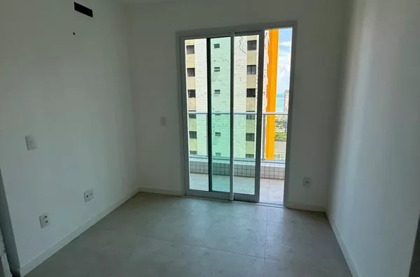 Apartamento novo no Meireles à 200m da Beira-Mar de Fortaleza