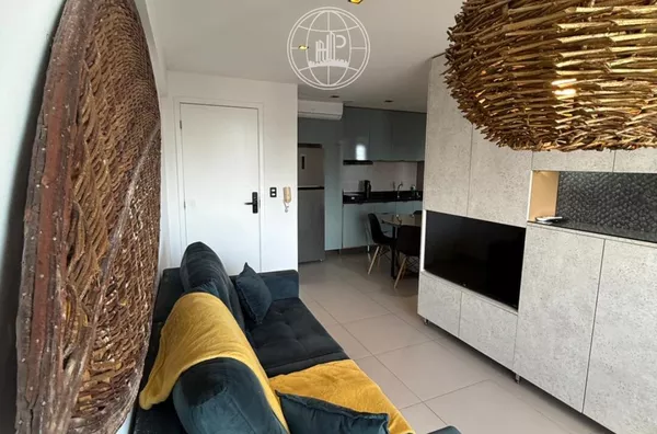 Apartamento mobiliado no Meireles, 47m², varanda, vaga, lazer completo –  R$ 1.050.000 