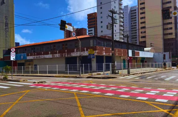 Prédio Comercial com 1.418 m2 – Aldeota