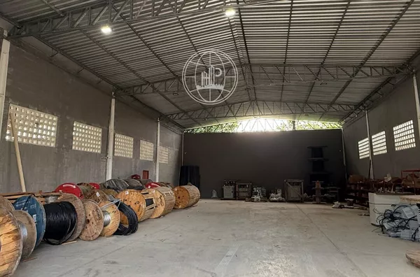 Galpões Novos à Venda na Lagoa Redonda em Fortaleza | 1.200m² | Excelente Localização