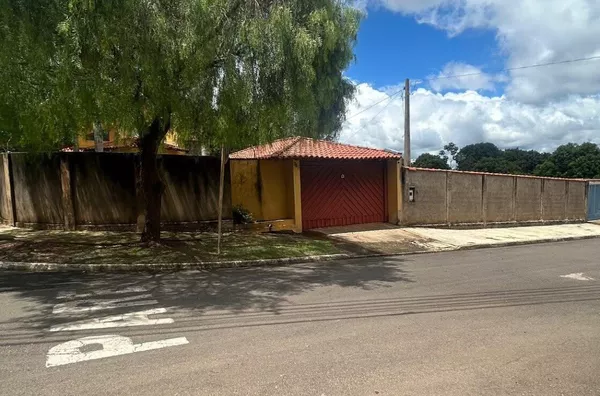 Casa para venda, 3 quarto(s),  Jardim Do Horto, Casa Branca