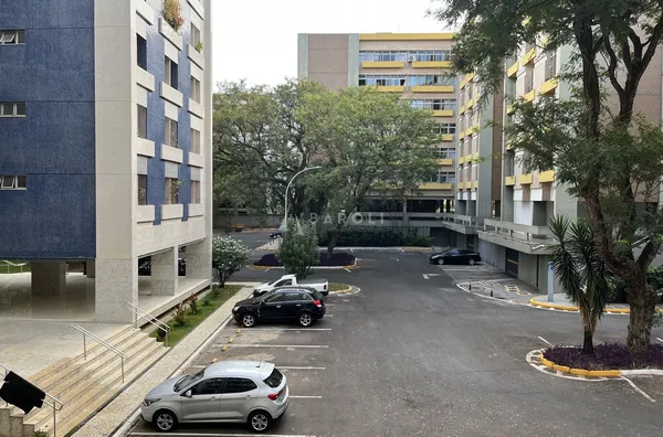 Apartamento com 3 quartos para alugar na SQS 207, Asa Sul