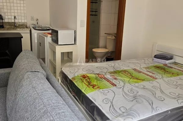 Kitnet à venda na Asa Norte DF | 29,70 m² | Reformada | Mobiliada | Vaga de Garagem Coberta