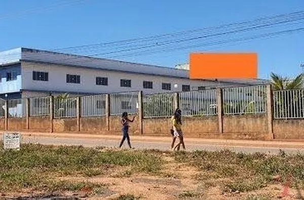 Prédio, 2950 m² - Parque da Colina I - Formosa/Goiás.