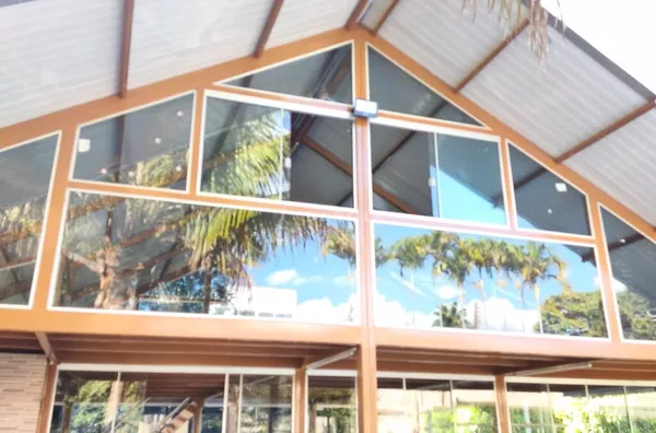Área com aproximadamente 8.000 m² em Arniqueiras
