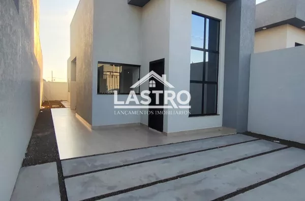 CASA A VENDA, MORUMBI COM 2 SUITE